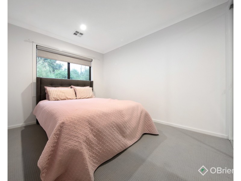 35 Kathryn Road, Knoxfield VIC 3180