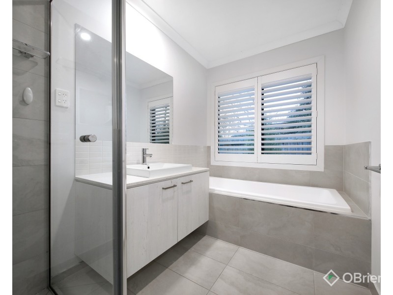 35 Kathryn Road, Knoxfield VIC 3180