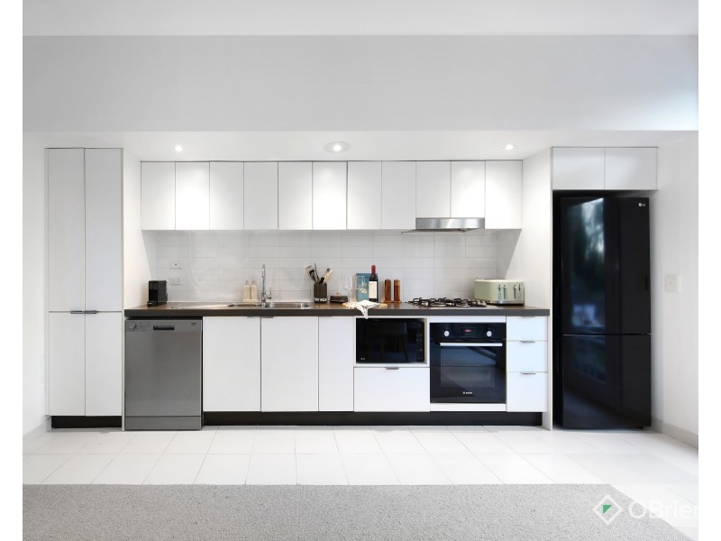 18 Brushbox Court, Clayton VIC 3168