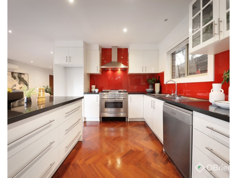 2/14 Gadd Street, Oakleigh VIC 3166