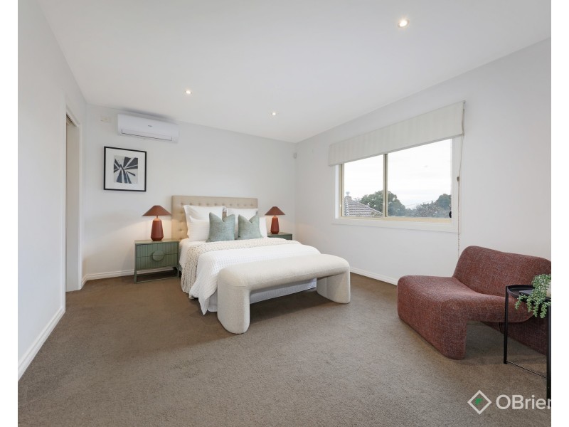 2/14 Gadd Street, Oakleigh VIC 3166