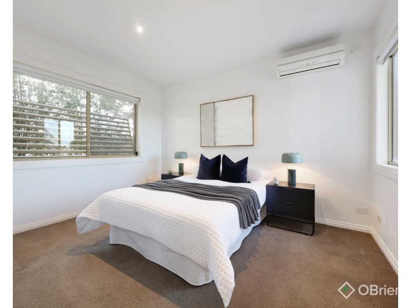 2/14 Gadd Street, Oakleigh VIC 3166