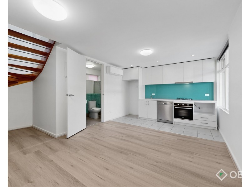 8/1656 Dandenong Road, Oakleigh East VIC 3166
