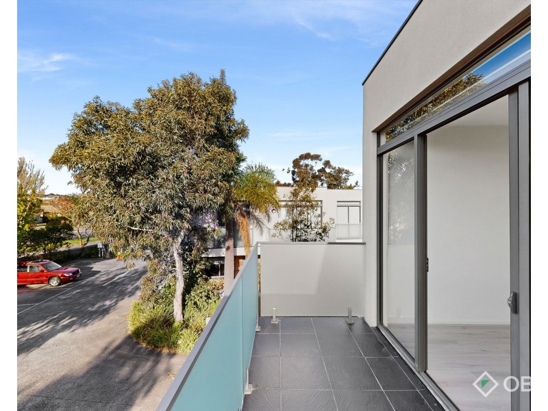 8/1656 Dandenong Road, Oakleigh East VIC 3166