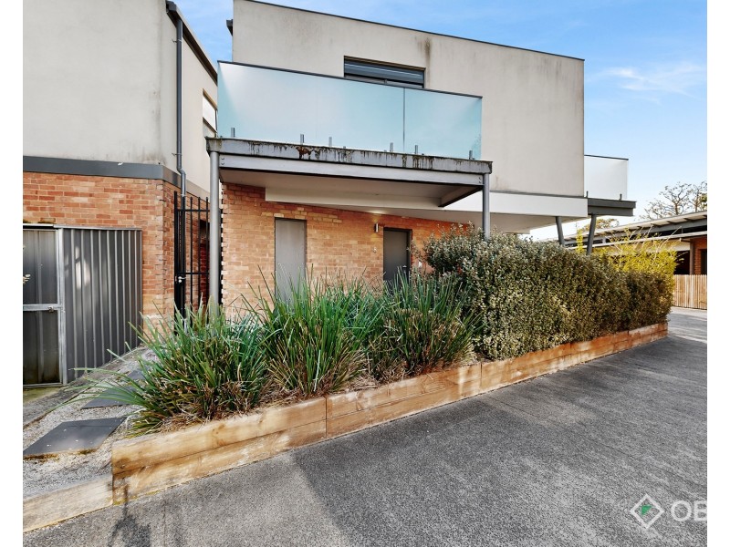 8/1656 Dandenong Road, Oakleigh East VIC 3166
