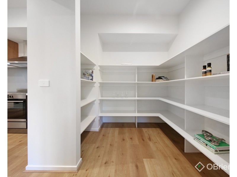 2A Turnbull Avenue, Oakleigh East VIC 3166
