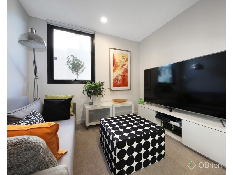 215/70 Batesford Road, Chadstone VIC 3148