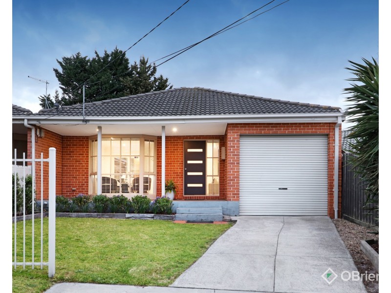 1B Rowson Grove, Clarinda VIC 3169