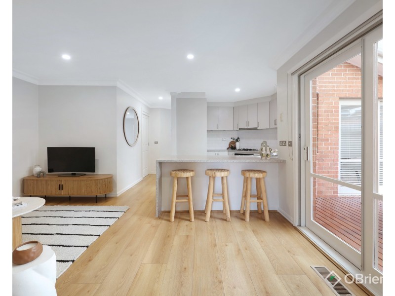 1B Rowson Grove, Clarinda VIC 3169