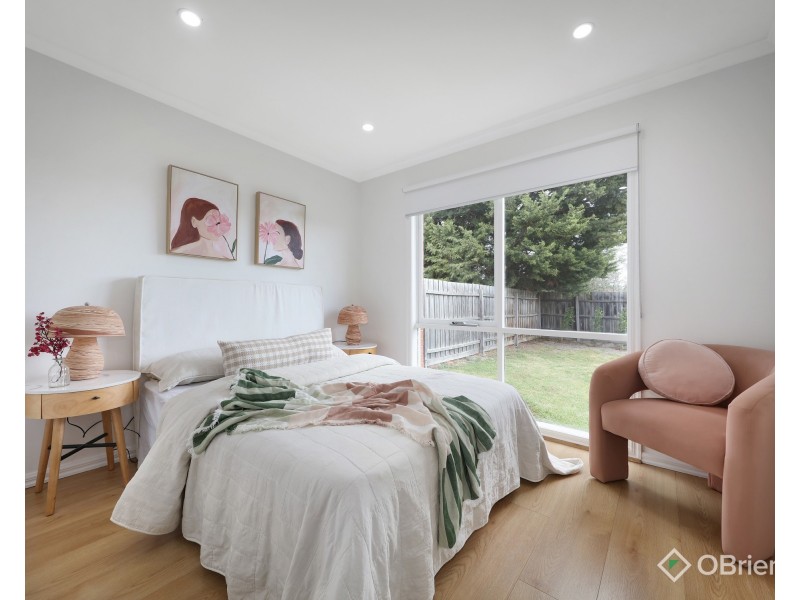1B Rowson Grove, Clarinda VIC 3169