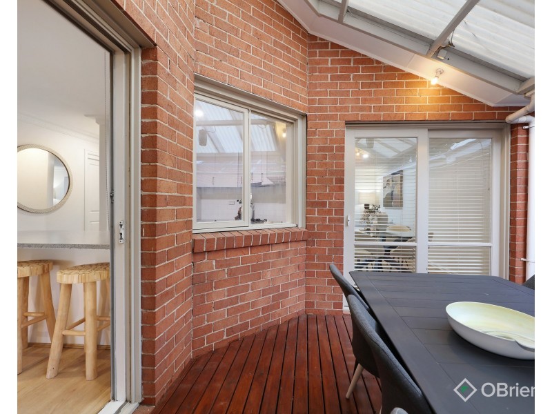 1B Rowson Grove, Clarinda VIC 3169
