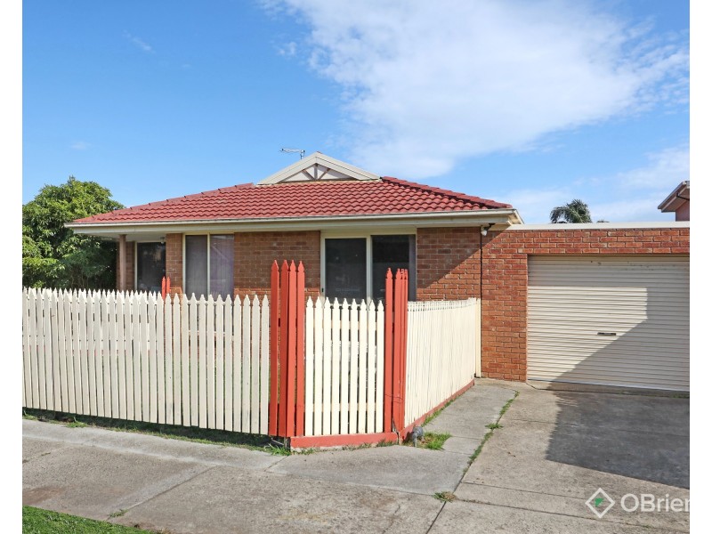 2/4 Boyd Avenue, Oakleigh East VIC 3166