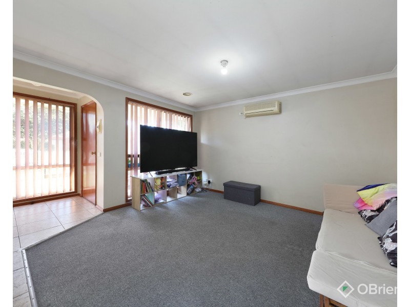 2/4 Boyd Avenue, Oakleigh East VIC 3166