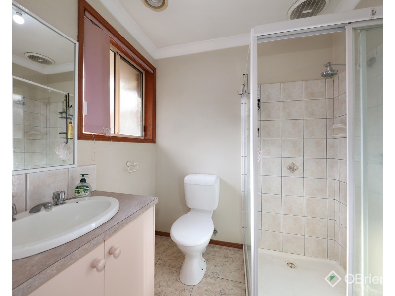 2/4 Boyd Avenue, Oakleigh East VIC 3166