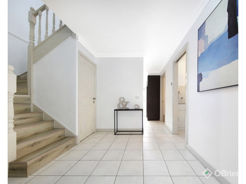 20 Woodside Avenue, Clayton VIC 3168