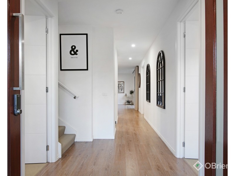 35 Wave Avenue, Mount Waverley VIC 3149