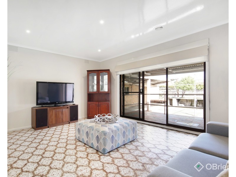 33 Andrew Street, Oakleigh VIC 3166