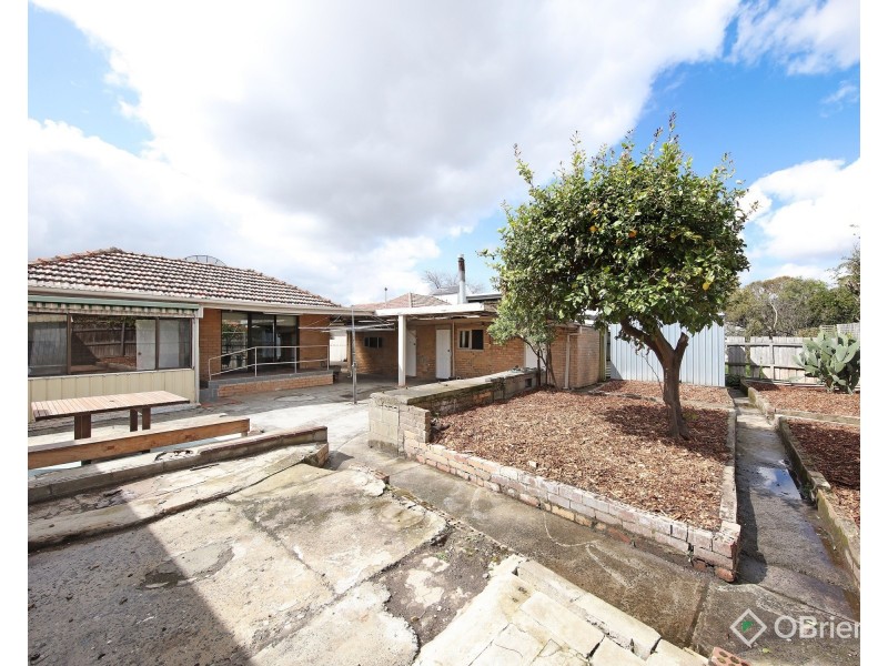 33 Andrew Street, Oakleigh VIC 3166