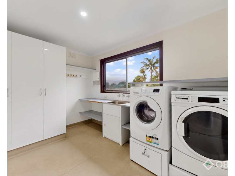 10 Allen Street, Oakleigh VIC 3166