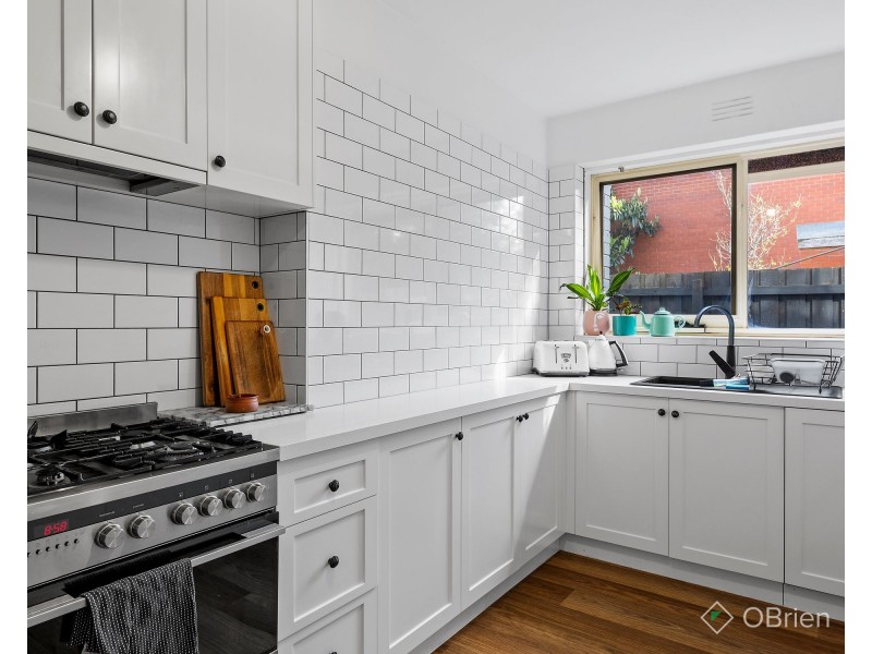2/300 Grange Road, Ormond VIC 3204