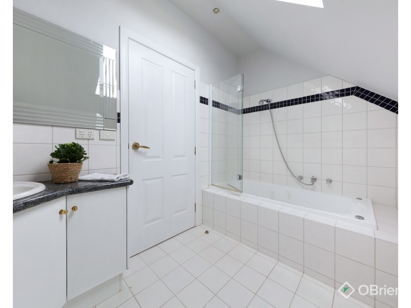 2/14 Delia Street, Oakleigh South VIC 3167