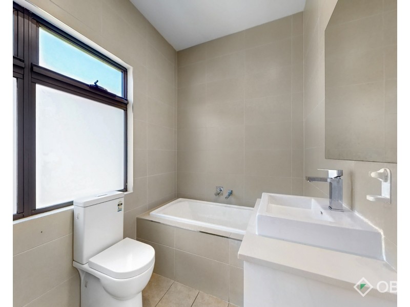 1/348 Huntingdale Road, Oakleigh South VIC 3167