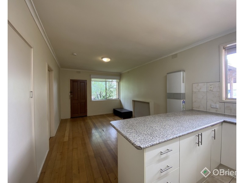 2/18 Marie Street, Doveton VIC 3177