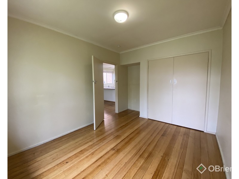 2/18 Marie Street, Doveton VIC 3177