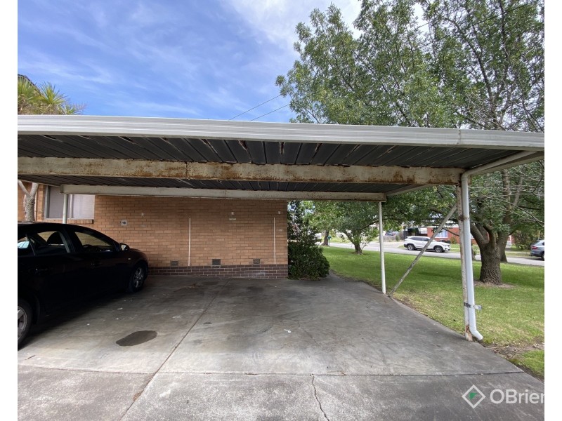 2/18 Marie Street, Doveton VIC 3177