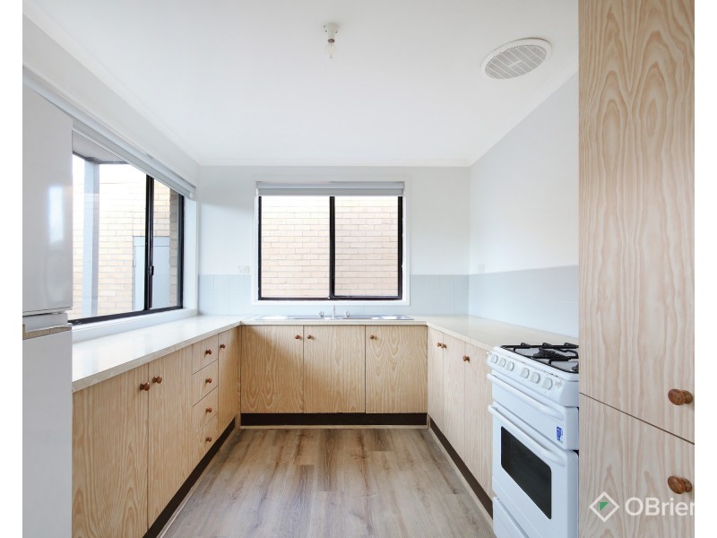 2/75 Highland Avenue, Oakleigh East VIC 3166