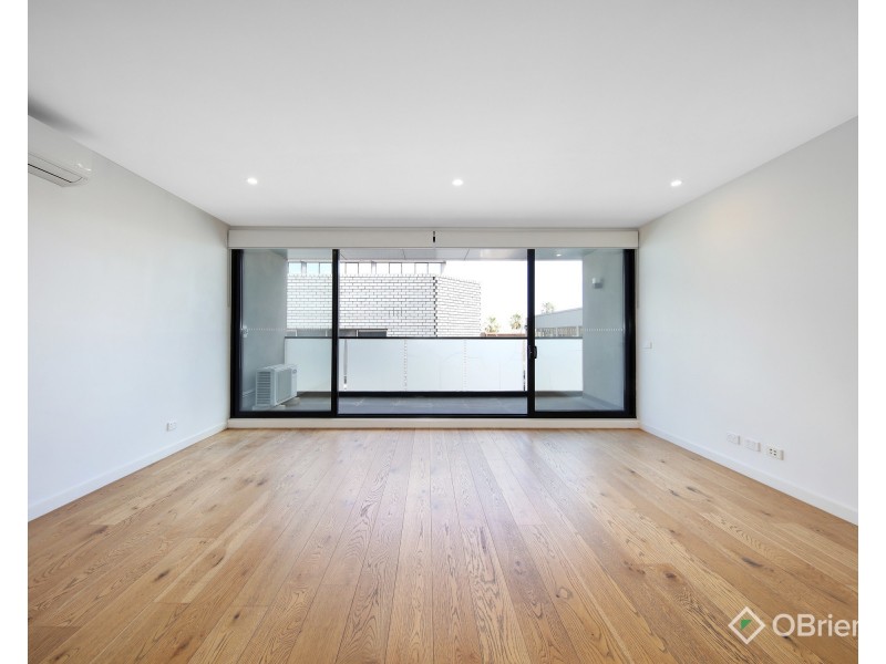102/7-9 Station Street, Oakleigh VIC 3166