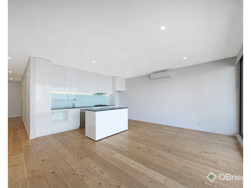 102/7-9 Station Street, Oakleigh VIC 3166