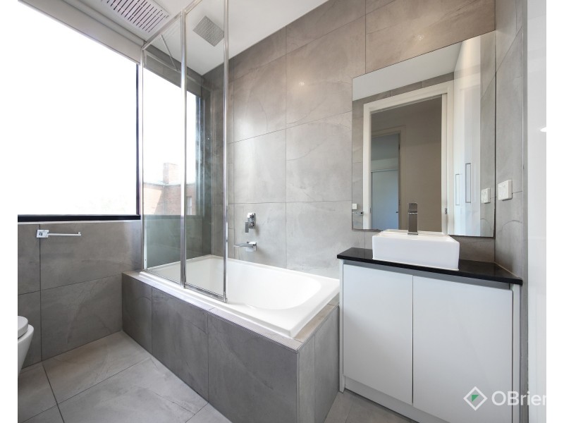 102/7-9 Station Street, Oakleigh VIC 3166