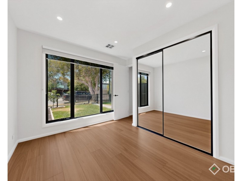 1/7 Surrey Crescent, Oakleigh East VIC 3166