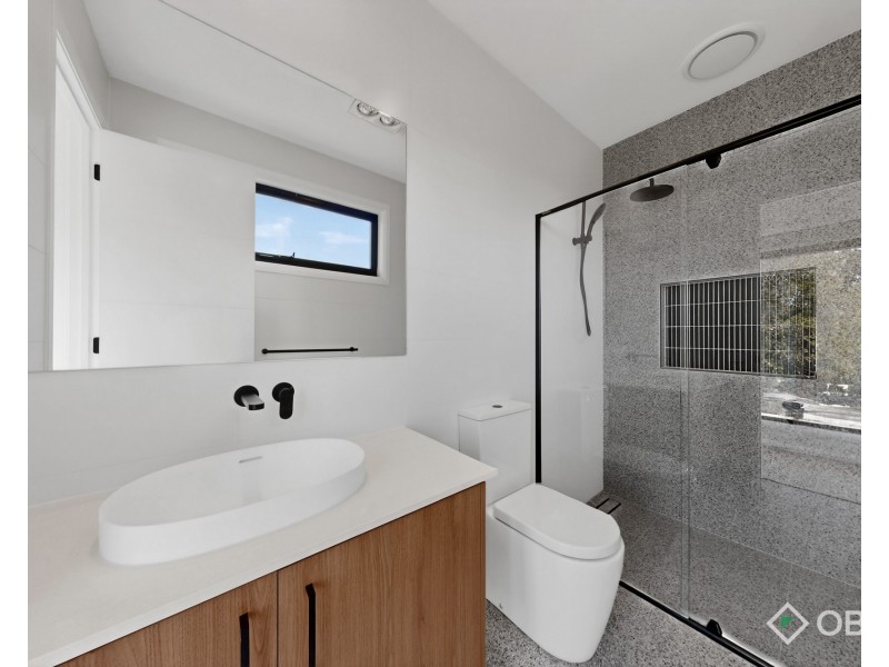 1/7 Surrey Crescent, Oakleigh East VIC 3166