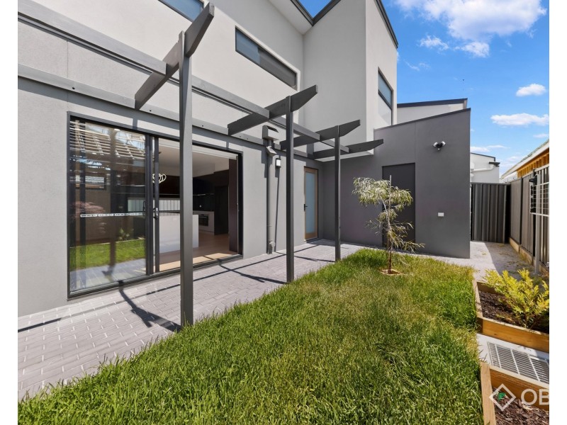 1/7 Surrey Crescent, Oakleigh East VIC 3166