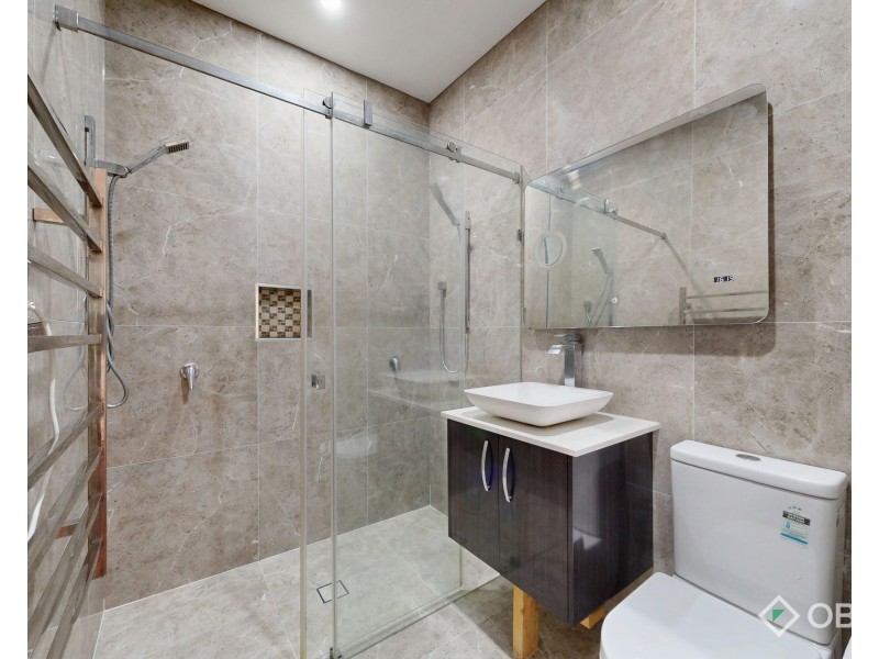 1/34 Calembeena Avenue, Hughesdale VIC 3166