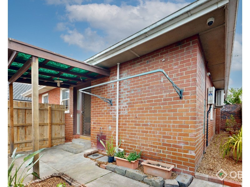 1/34 Calembeena Avenue, Hughesdale VIC 3166