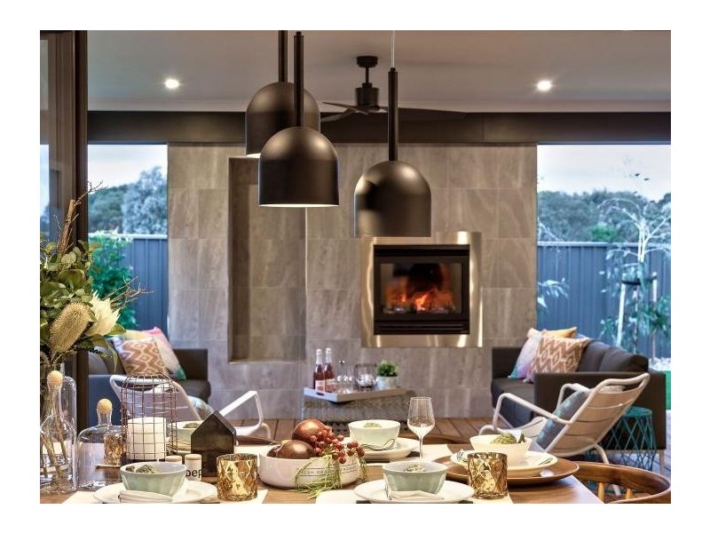 16-16A Weissel Court, Thurgoona NSW 2640