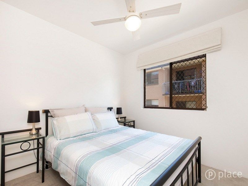 2/23 Salt Street, Windsor QLD 4030
