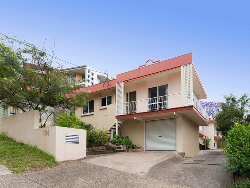 3/104 Carmody Road, St Lucia QLD 4067