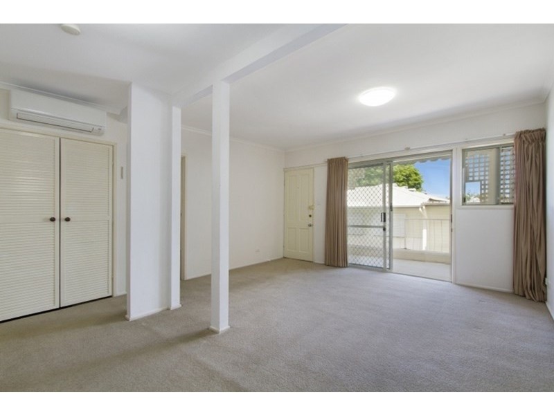 3/104 Carmody Road, St Lucia QLD 4067