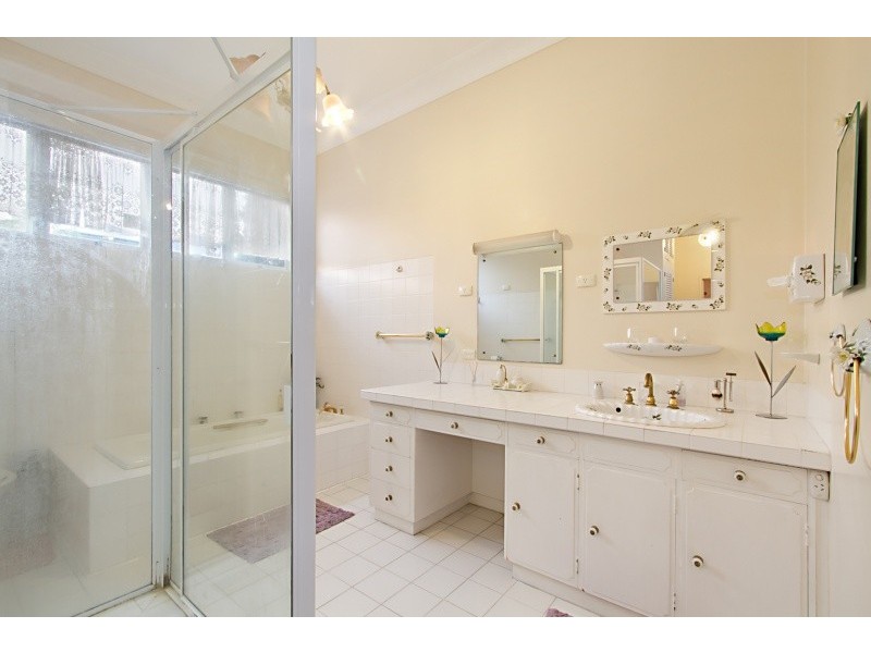 2/22 Glenny Street, Toowong QLD 4066