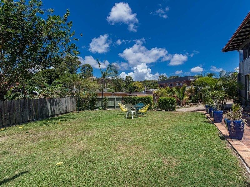 407  Nursery Road, Holland Park QLD 4121
