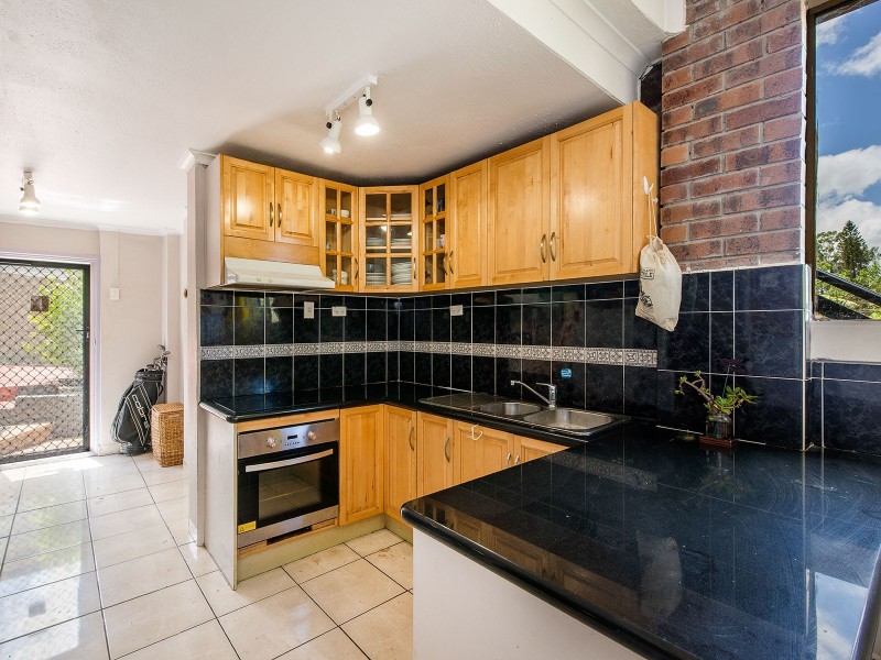 407  Nursery Road, Holland Park QLD 4121