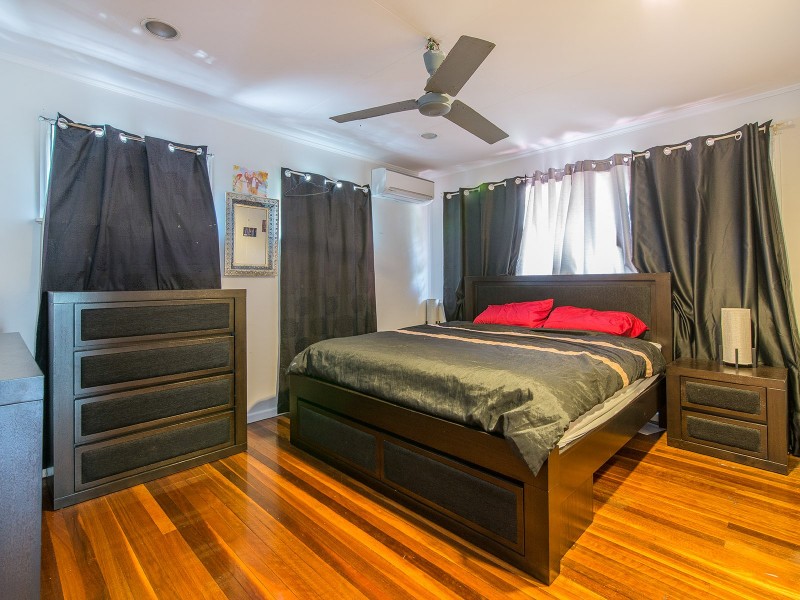 407  Nursery Road, Holland Park QLD 4121