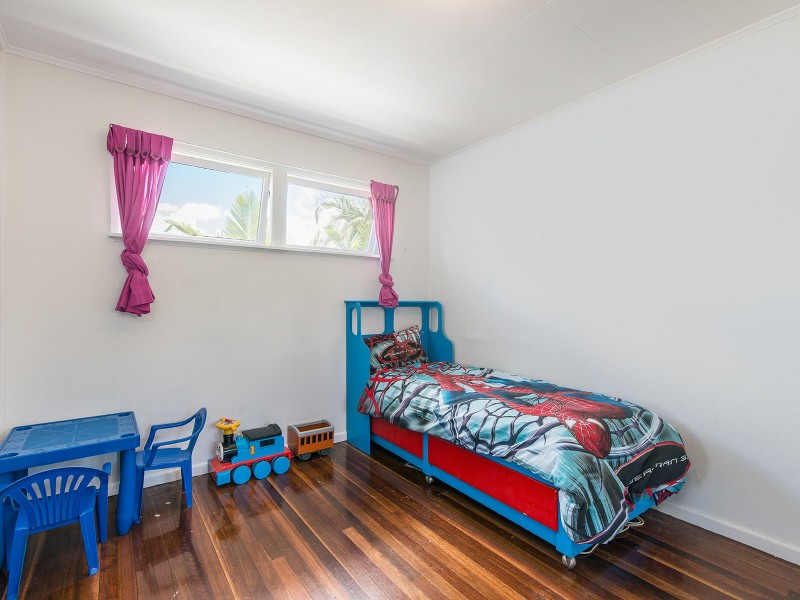 407  Nursery Road, Holland Park QLD 4121