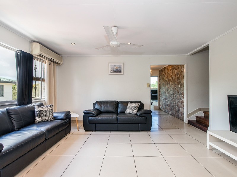 407  Nursery Road, Holland Park QLD 4121