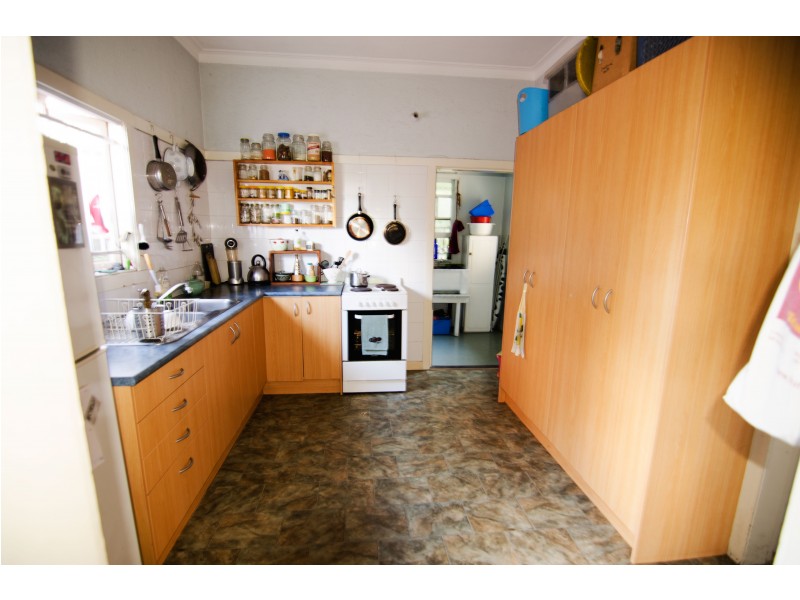 31 JUNCTION STREET, Woolloongabba QLD 4102