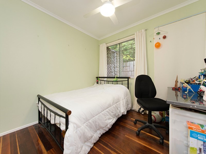 4/104  Carmody road, St Lucia QLD 4067